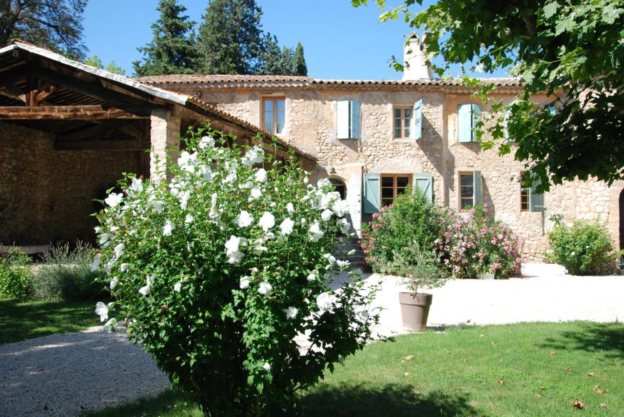 Le Moulin Des Pinchinats Bed & Breakfast Aix-en-Provence Eksteriør bilde
